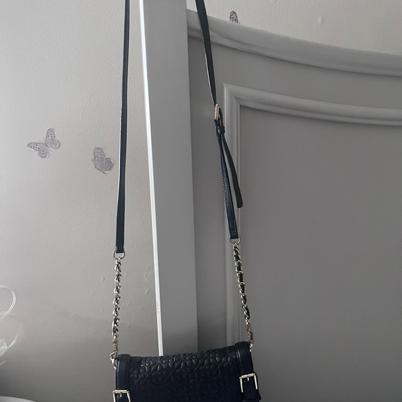 ✨Tory Burch Black Embossed Bryant Crossbody Bag✨ - Picture 12 of 14